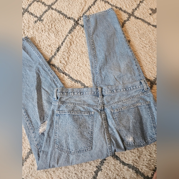 Uniqlo Baggy Straight Leg Distressed Mom Jean Size 32 - Picture 2 of 7